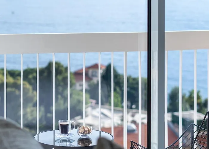 Luxury Floor Sea View Downtown * Cap-d'Ail