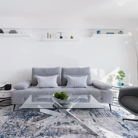 Luxury Floor Sea View Downtown *