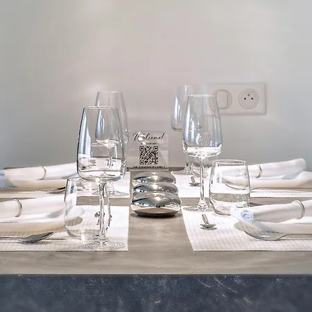 Luxury Floor Sea View Downtown