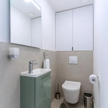 Luxury Floor Sea View Downtown Cap-d'Ail